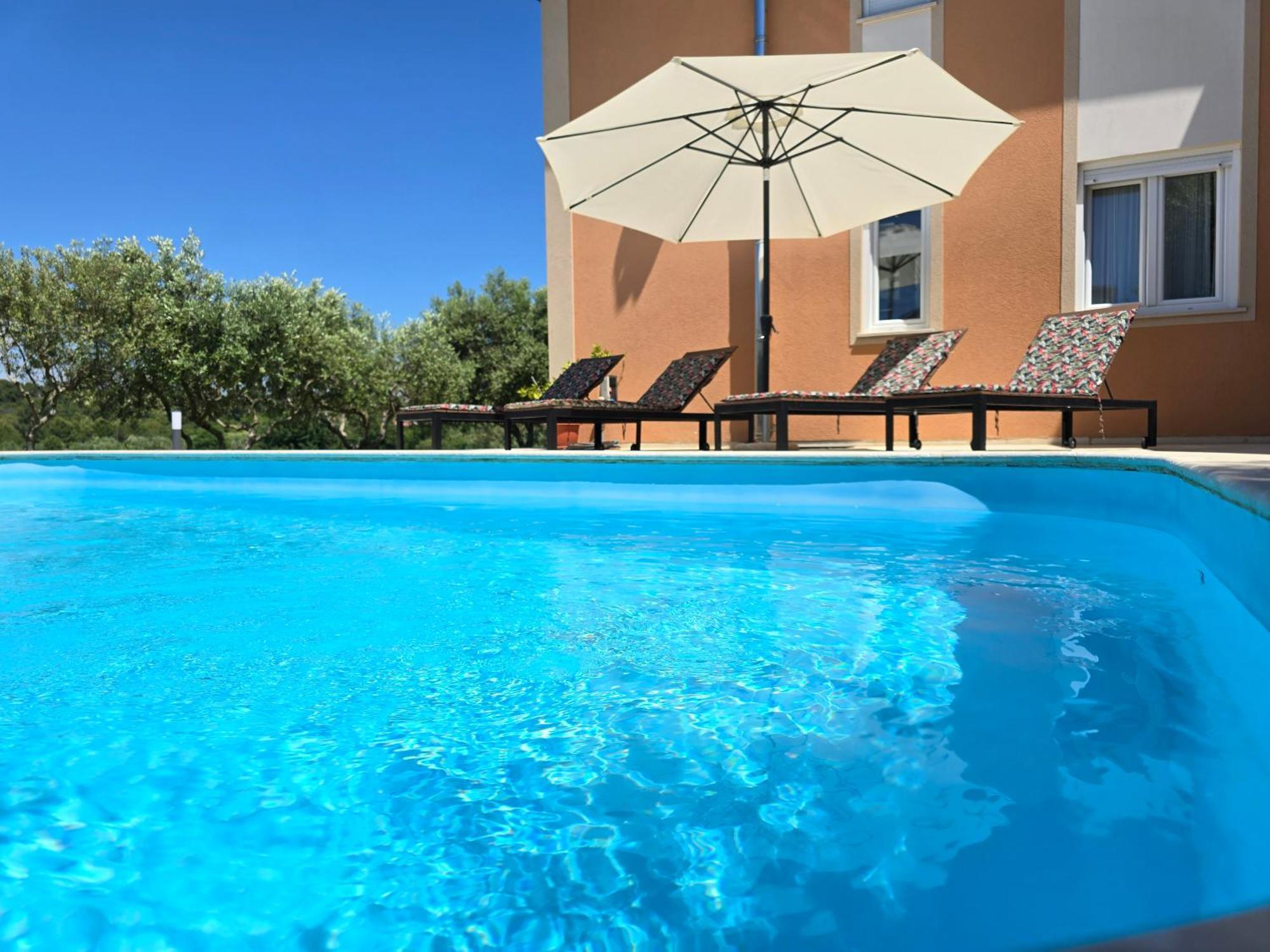 Olive Garden, Apartment With A Private Pool بنجول المظهر الخارجي الصورة
